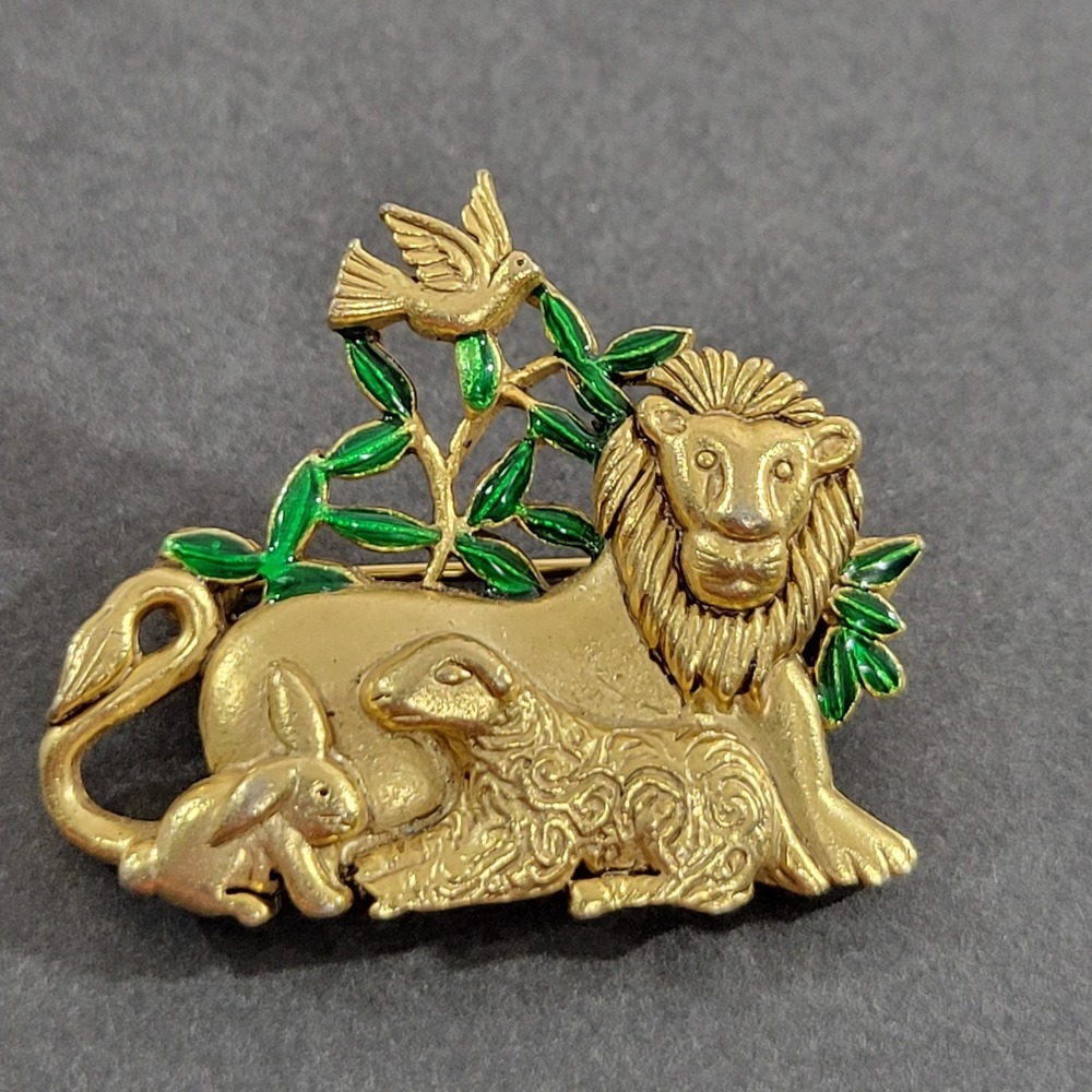 Vintage Danecraft Brooch Lion Lamb Rabbit Bird Brushed Gold Tone 1.5" Christian